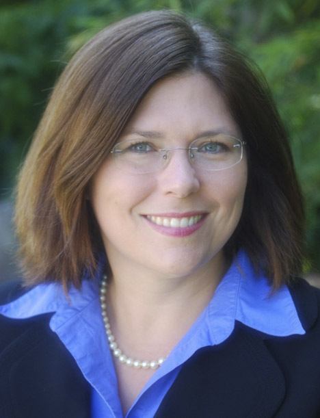 Bellevue Planning Commissioner Jennifer Robertson has announced her bid for the seat left open by the late Phil Noble.