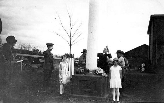 Dedication of WWI memorial in Downtown Park