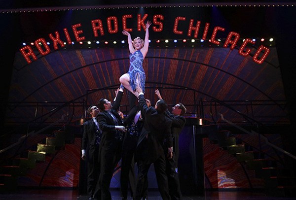 Taryn Darr as Roxie Hart