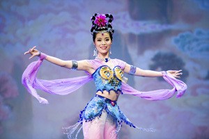 A Shen Yun dancer.