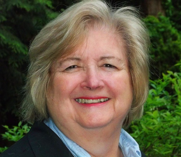 Bellevue Parks Board Chairwoman Sherry Grindeland announced her candidacy for Bellevue City Council Position 5 on Tuesday
