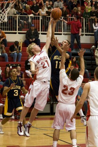 Bellevue's Alex Schrempf (11) fights for control against Mount Si.