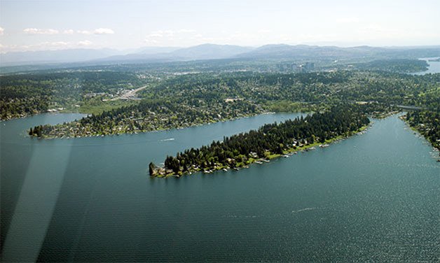 An aerial view of Lake Washington