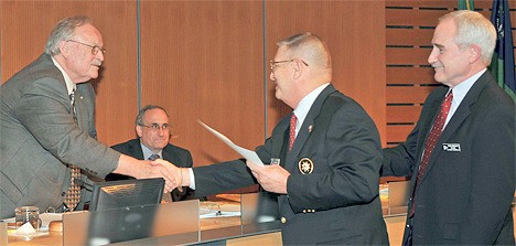 Left to right: Bellevue Mayor Don Davidson