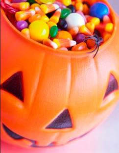 There are lots of alternatives to candy on Halloween.