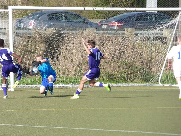 Bellevue Christian junior goalie David Postma