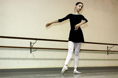 Sixteen-year-old Sophia Sevier’s dedication to ballet has earned her a spot as a year-long student at the illustrious Bolshoi Academy in Moscow to study language and dance.