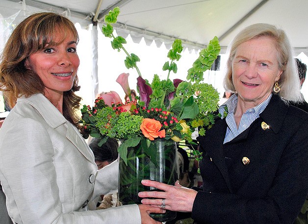 SAMS Event Chair Chidem Cherrier and Sally Nordstrom.