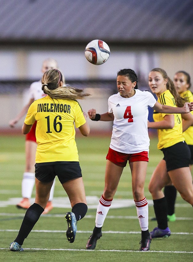 Newport Knights soccer player Lily Ballesteros