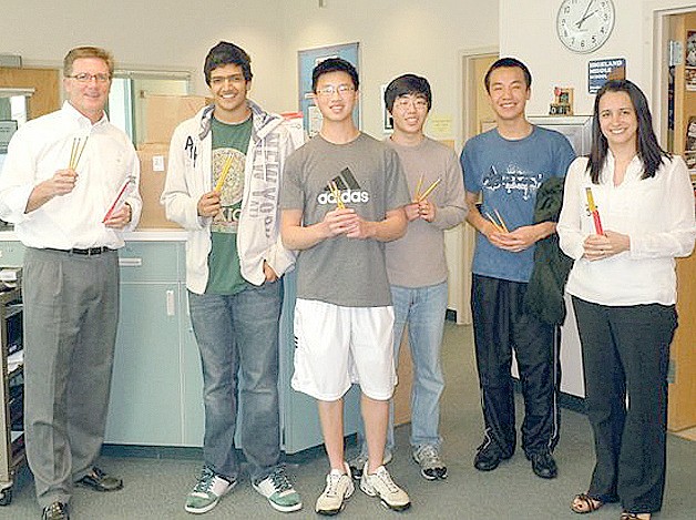 Students Helping Students makes its first donation to Highland Middle School – 10