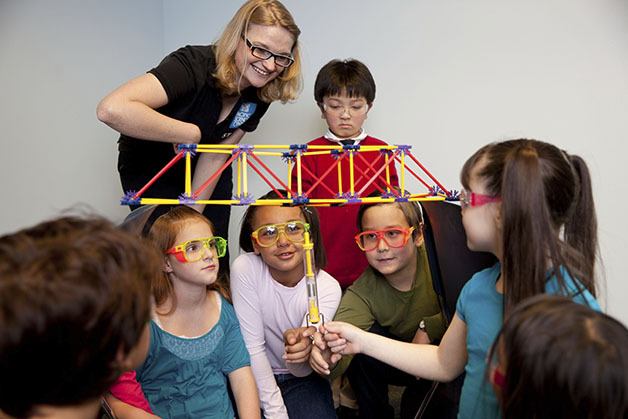 The Pacific Science Center is rolling its Science on Wheels program into Bellevue this month.