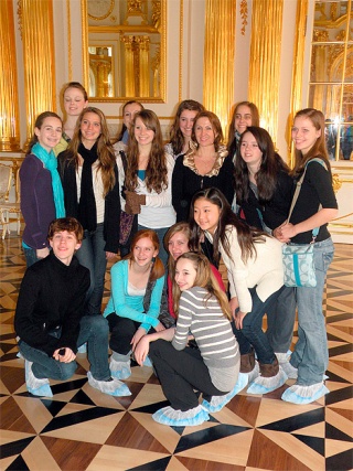 Students from the International International School of Classical Ballet recently traveled to St. Petersburg