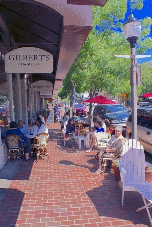 Summer yum A sun-filled day June 5 brings diners outdoors at Gilberts on Main in Old Bellevue. Outdoor