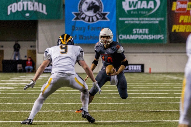 Bellevue middle linebacker Ross Connors