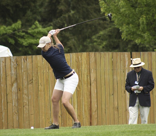 Aleana Groenhout leads a trio of Interlake golfers to state