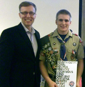 From left: former Attorney General Rob McKenna and Eagle Scout Max Hummer.