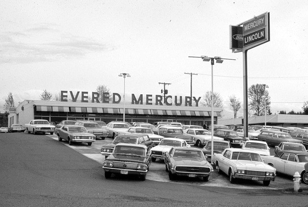 Evered Mercury Lincoln on the 400 block of 116th Avenue Northeast