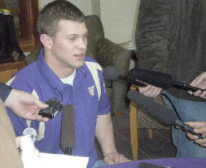 UW star quarterback Jake Locker talks to the media during a spring press conference.