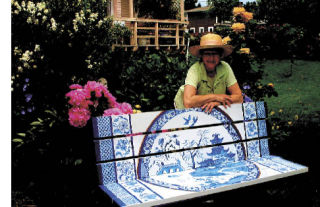 The “Willow Pattern” bench