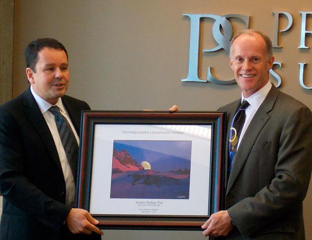 Proliance CEO David Fitzgerald presents Sen. Rodney Tom with the Proliance Surgeons’ ‘Distinguished Leadership Award.’