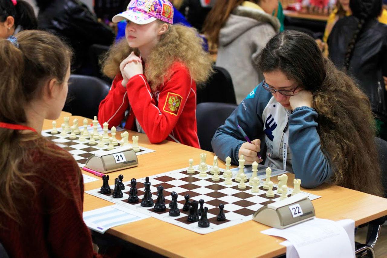 Bellevue teen wins world chess championship