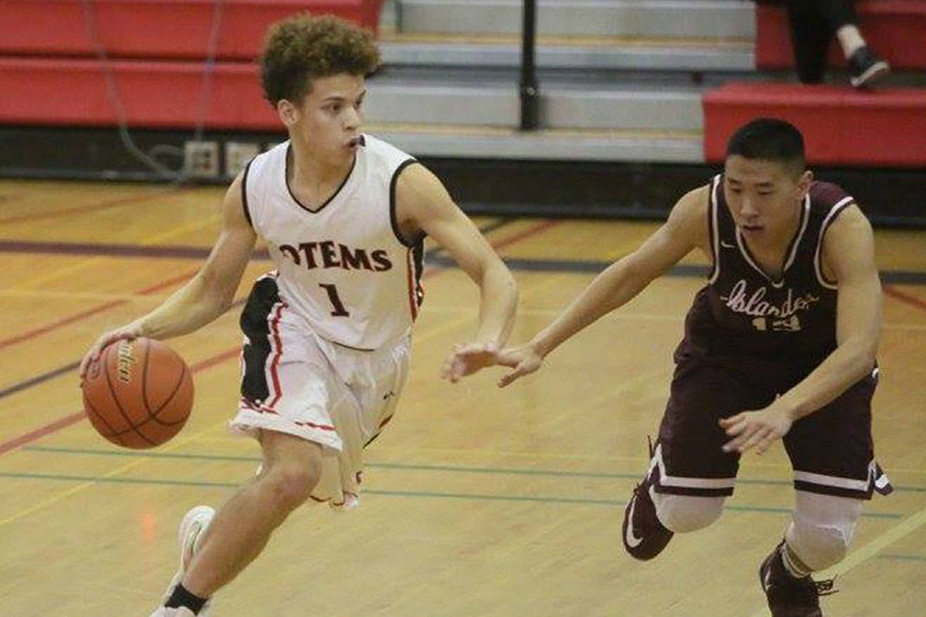 Totems lose to Islanders in basketball matchup