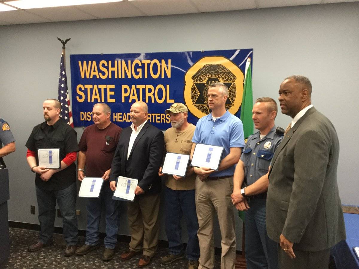 Bellevue detective commended for helping save State Patrol trooper