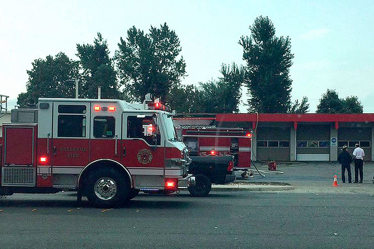 Bellevue commercial building suffers $10,000 in damages from roof fire