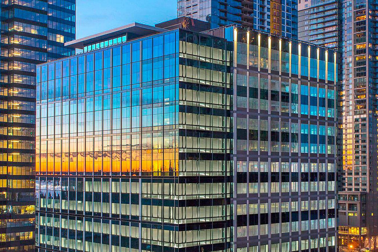 Tristar Capital and RFR Holding purchase Centre 425 in Bellevue from Schnitzer West
