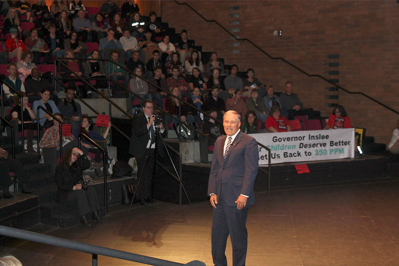 Gov. Inslee talks climate change at Bellevue College