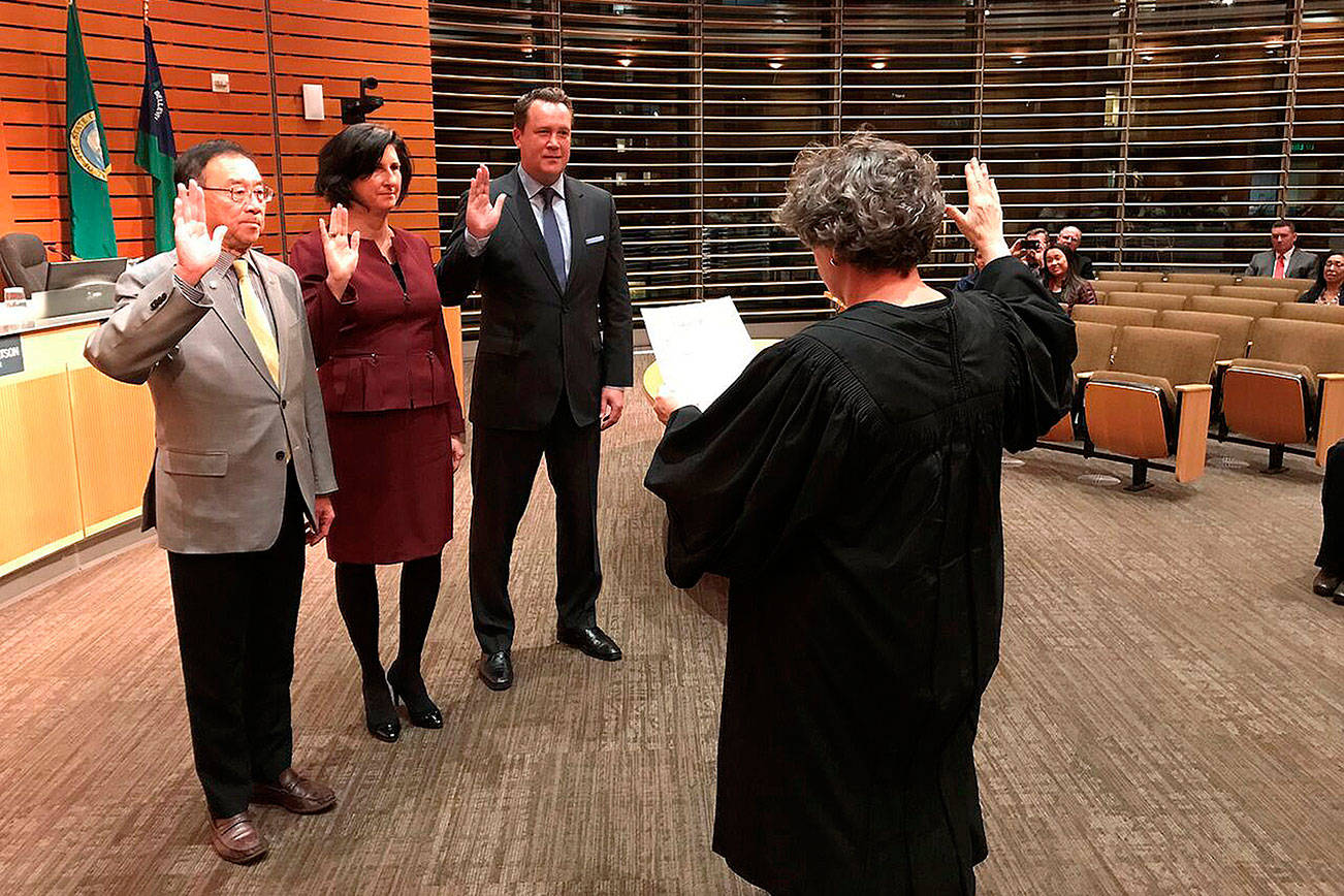 Bellevue City Councilmembers Lee, Robinson, Nieuwenhuis sworn in
