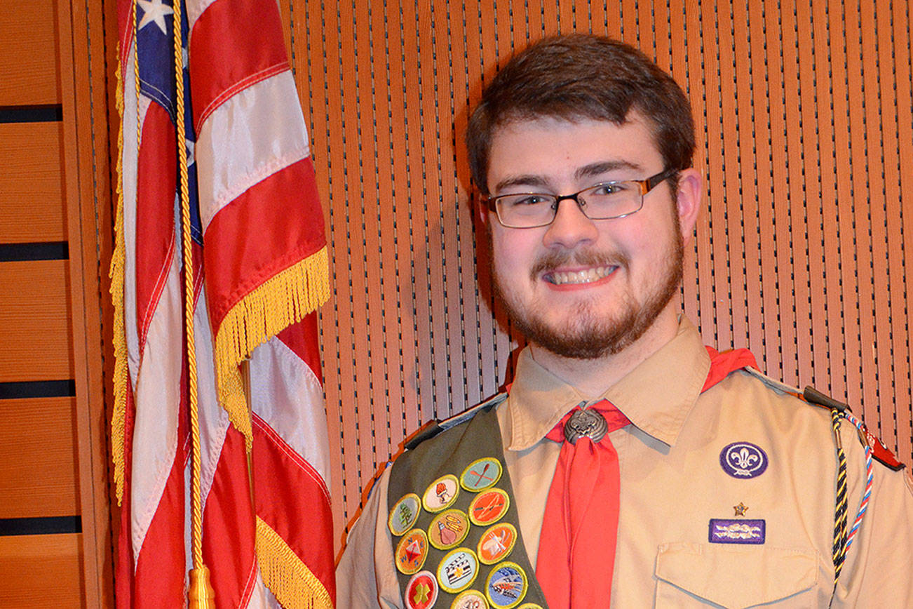 Bellevue Eagle Scout improves Larsen Lake trail