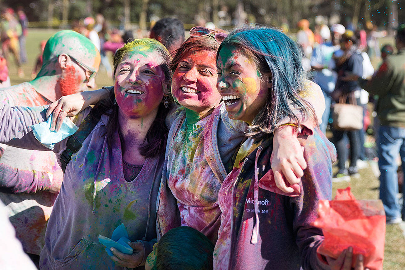 2,000 attend Holi Festival in Bellevue | Photos
