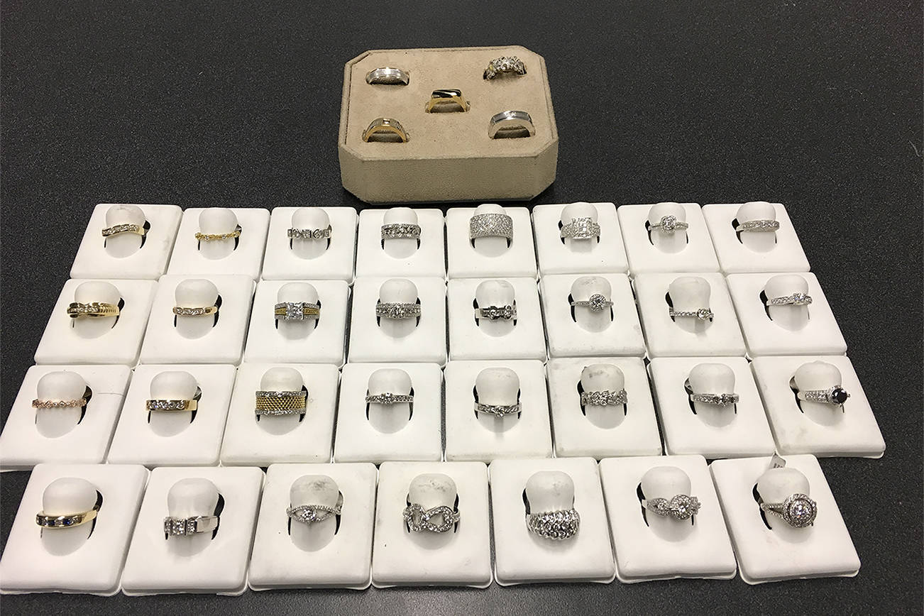 Issaquah man steals over $100,000 worth of rings, leaves medical card behind