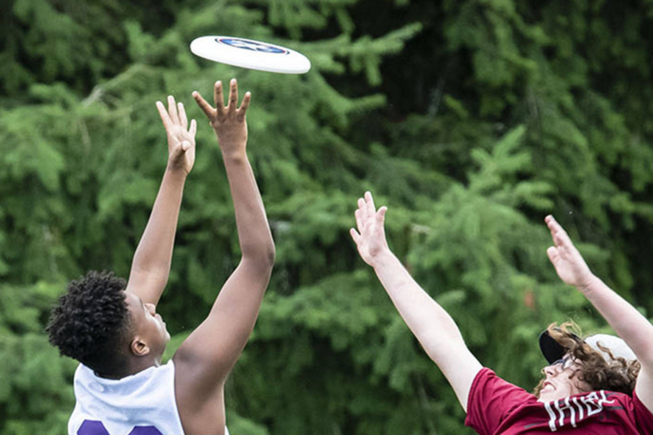 Bellevue Ultimate picks up wins