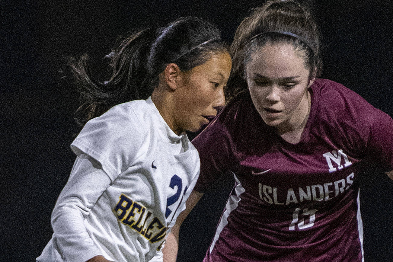 Soccer, cross-country and tennis athletes shine | Bellevue prep sports  roundup | Bellevue Reporter
