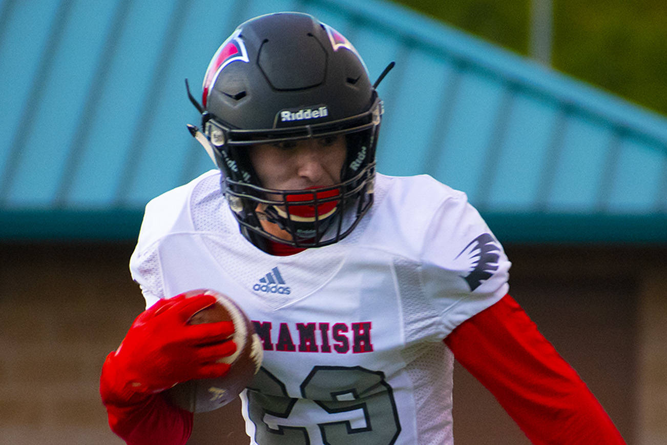 Sammamish football finishes strong