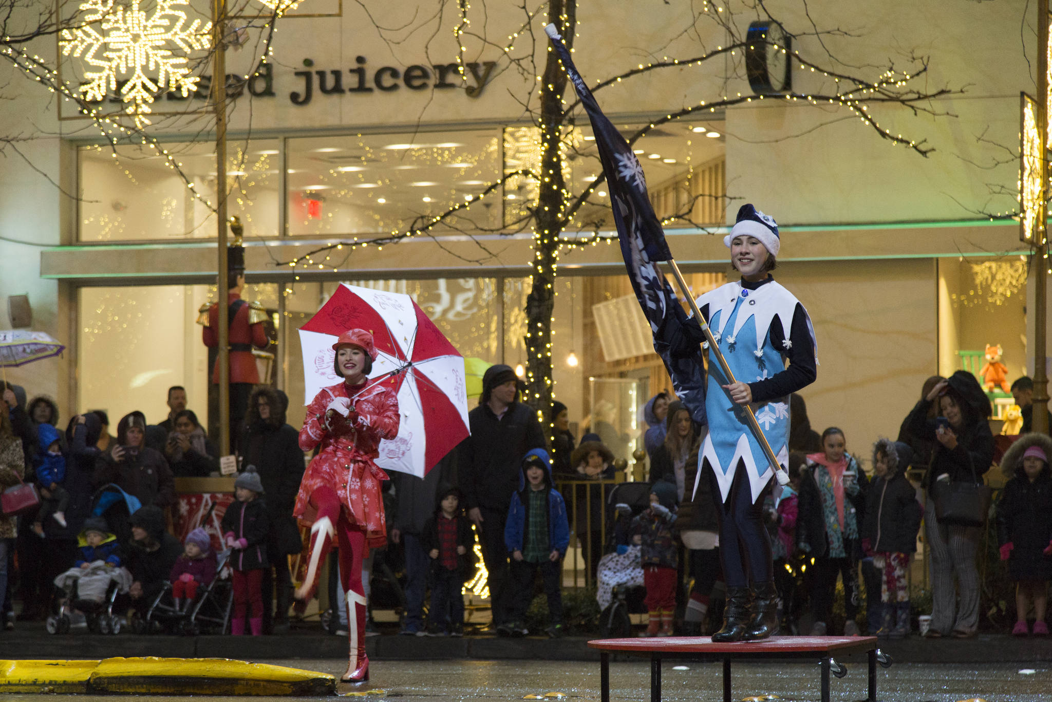 A coordinated song and dance number opened the parade. Ashley Hiruko/staff photo