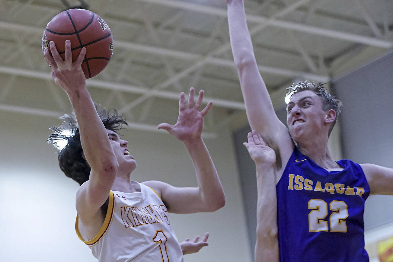 Newport basketball teams fall short in games against Issaquah