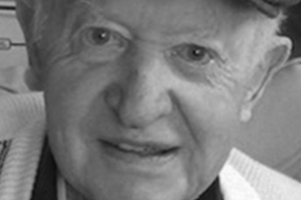 DR. FREDERICK RICHARD BROWN Bellevue Reporter