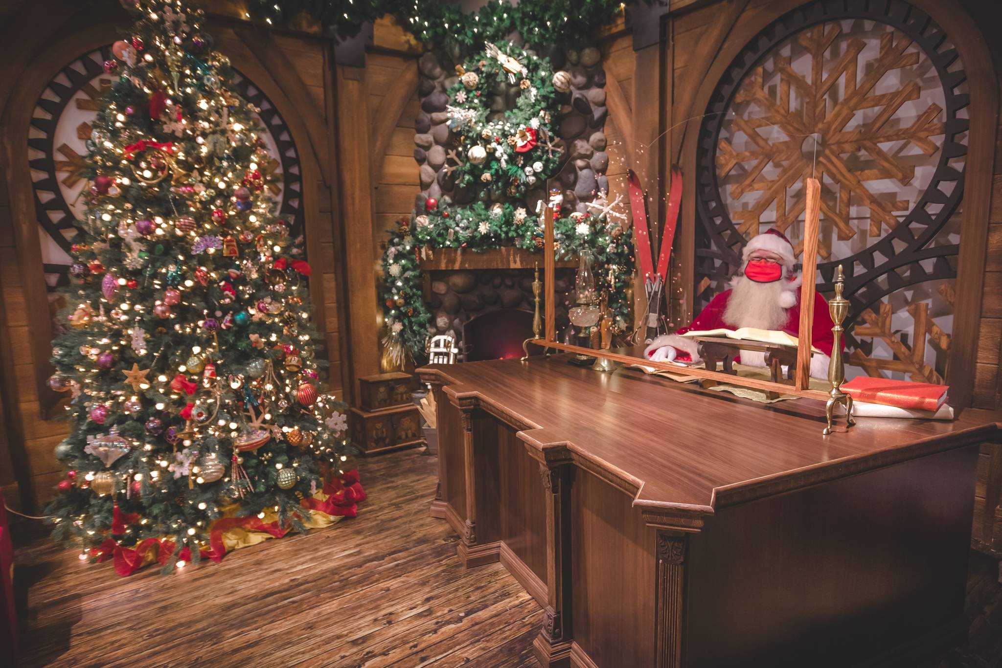 Santa at his desk. Courtesy photo/Bellevue Collection