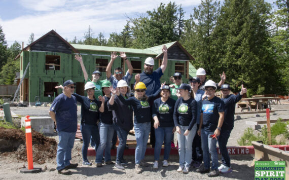 During First Fed’s 2024 Community Spirit Day, more than 170 employees volunteered across 21 nonprofits throughout western Washington, contributing 700+ volunteer hours in a single day.