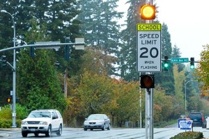 Flashing school-zone lights near Sherwood Forest Elementary School fooled this week when they were incorrectly programed to switch to standard time a week early.