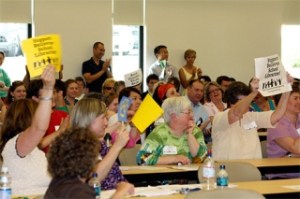Parents and teachers show their support for retaining librarians in middle and high school libraries at a meeting of the Bellevue School Board on Tuesday