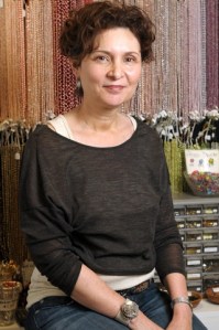 Ronna Sarvas Weltman discovered her love of jewelry making when she attempted to replicate a bracelet she saw her sister-in-law wearing.