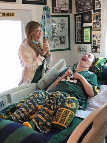 Bellevue dentist and NFL teams help grant man his last wish