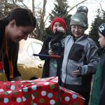 670 Bellevue kids get gift of Christmas | Photos
