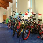 670 Bellevue kids get gift of Christmas | Photos