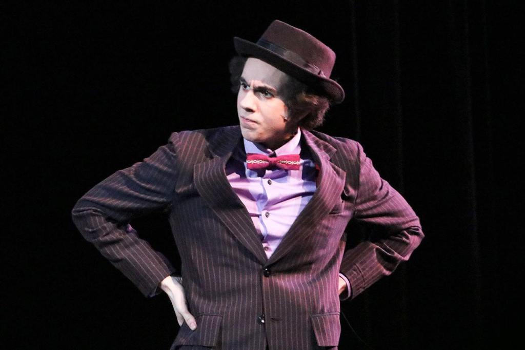 Newport High Drama’s ‘Guys and Dolls’ opens in Bellevue Friday