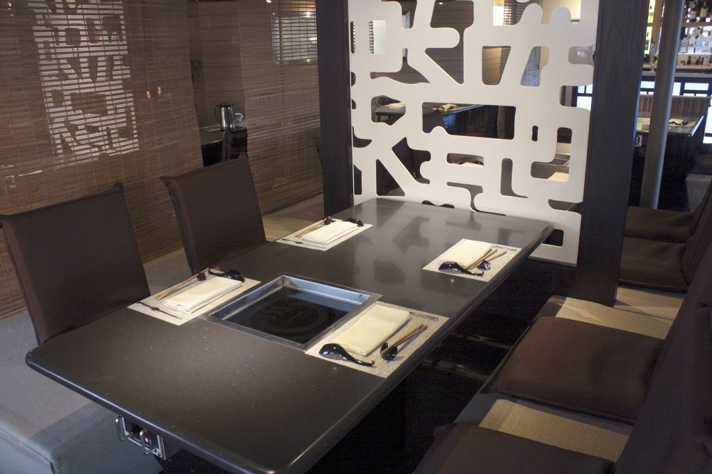 Crab King brings high-end seafood to Crossroads